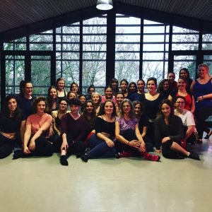 photo de groupe d'élèves danseuses en stage